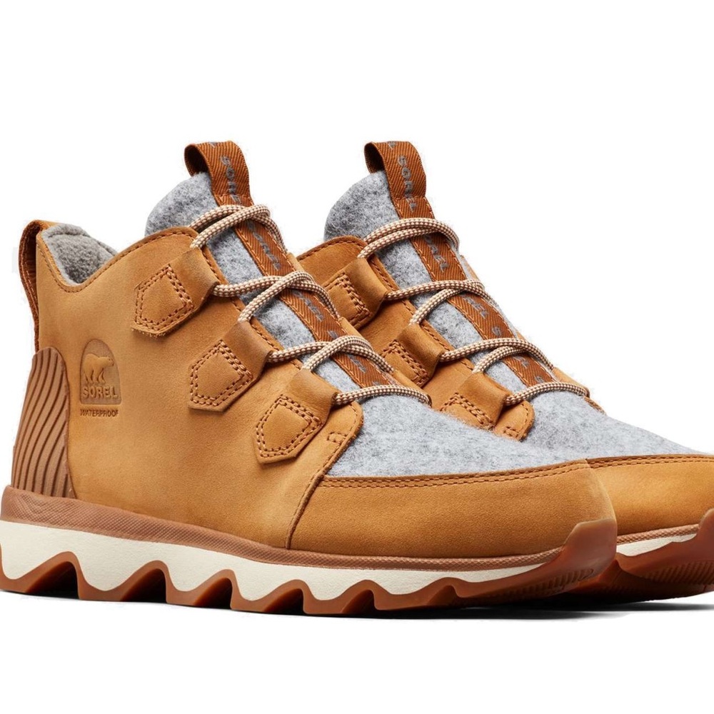 Sorel Kinetic Caribou Waterproof Boot 10.5